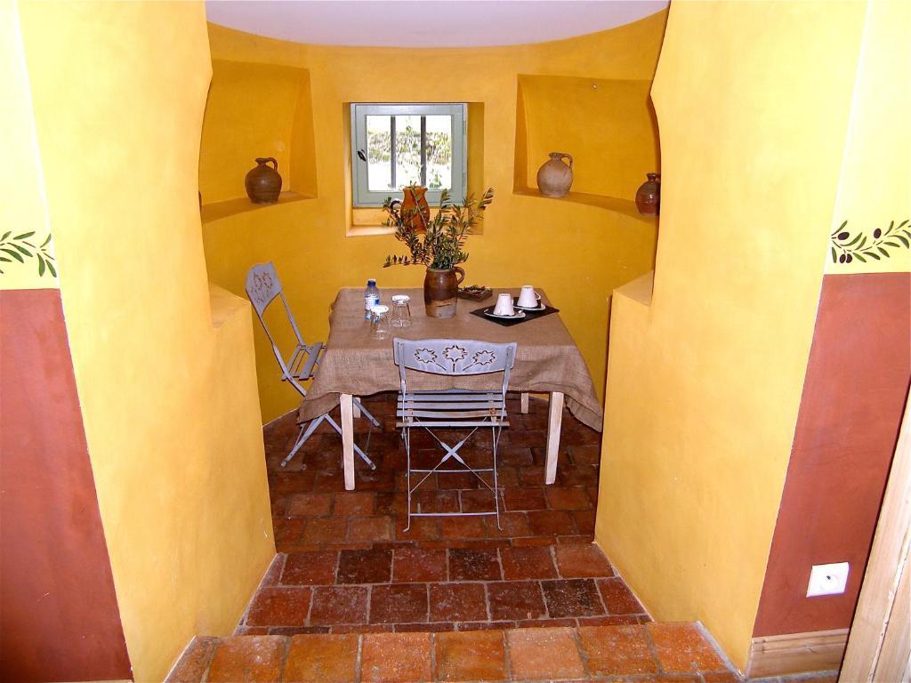 לינה וארוחת בוקר Tigné Le Manoir De Gatines חדר תמונה